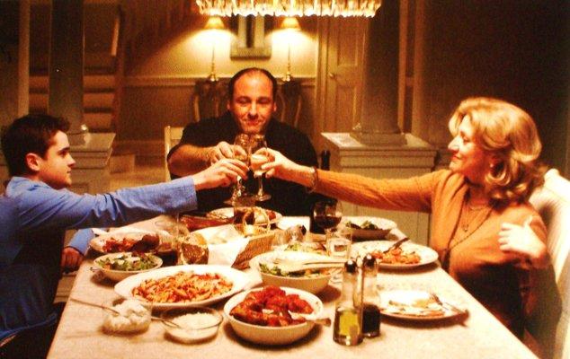 Valtamedian luoma mielikuva mafiasta.