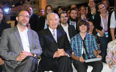 Wikipedia's Jimmy Wales and Shimon Peres in Israel