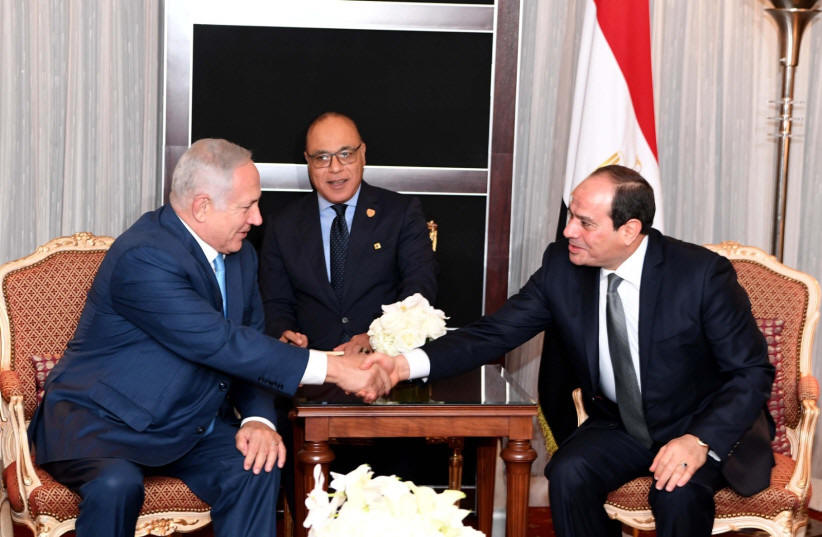 Prime Minister Benjamin Netanyahu met with the Egyptian President Abdel Fattah al-Sisi in New York Prime Minister Benjamin Netanyahu met with the Egyptian President Abdel Fattah al-Sisi in New York (photo credit: AVI OHAYON - GPO)